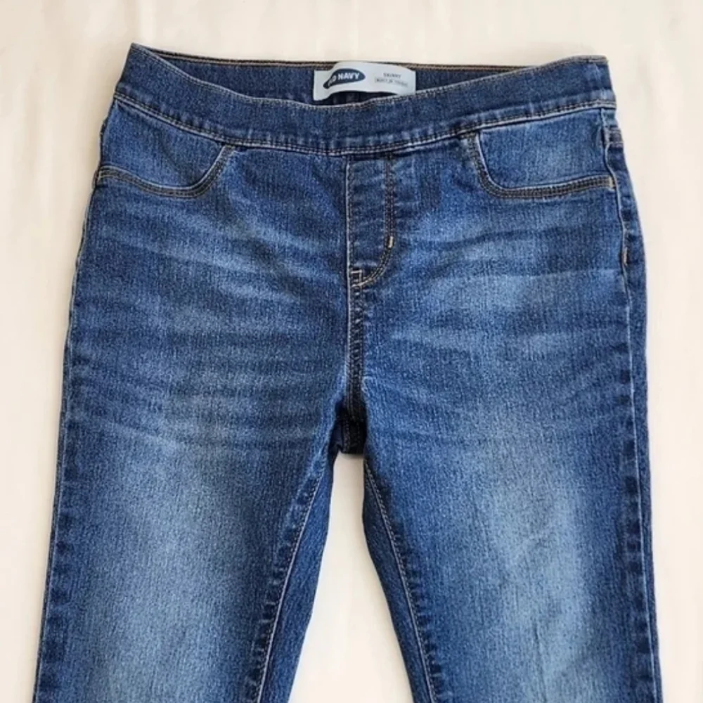 Old Navy girl skinny Built-In-Touch pull on jeans Pants